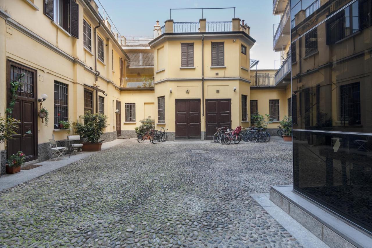 Super Modern And Design Apartment, A Due Passi Dai Navigli ميلان المظهر الخارجي الصورة