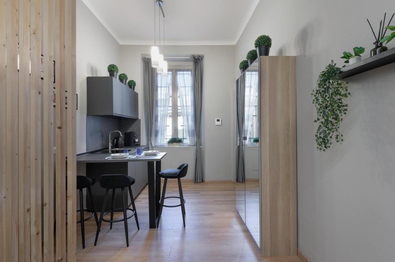 Super Modern And Design Apartment, A Due Passi Dai Navigli ميلان المظهر الخارجي الصورة